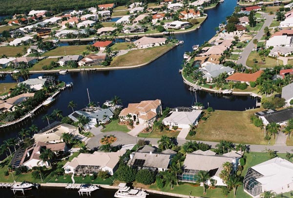 Waterfront homes in Punta Gorda Isles